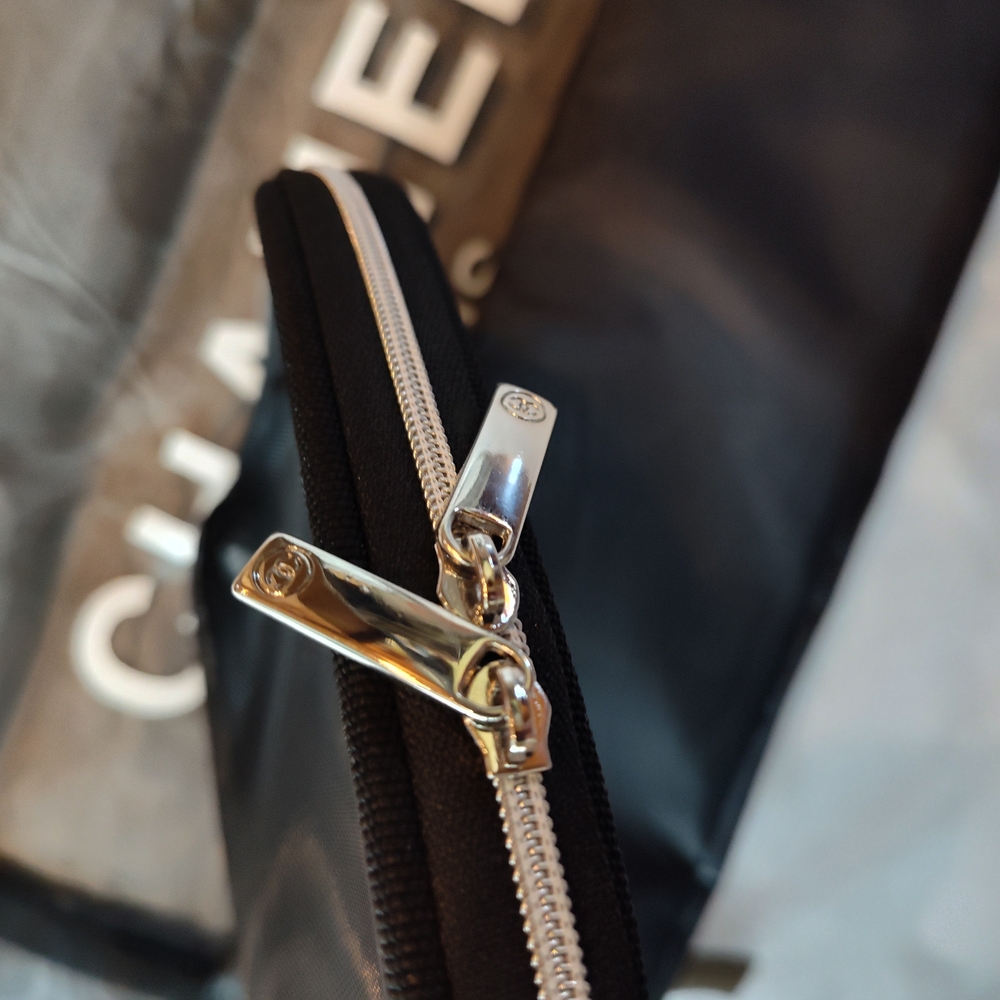 CHANEL Paris Mesh Tote & Pouch Set | Black Chain Shoulder Bag VIP AUTHENTIC NIP - Picture 7 of 7